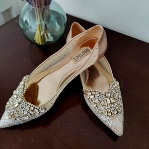 Badgely mischka flats